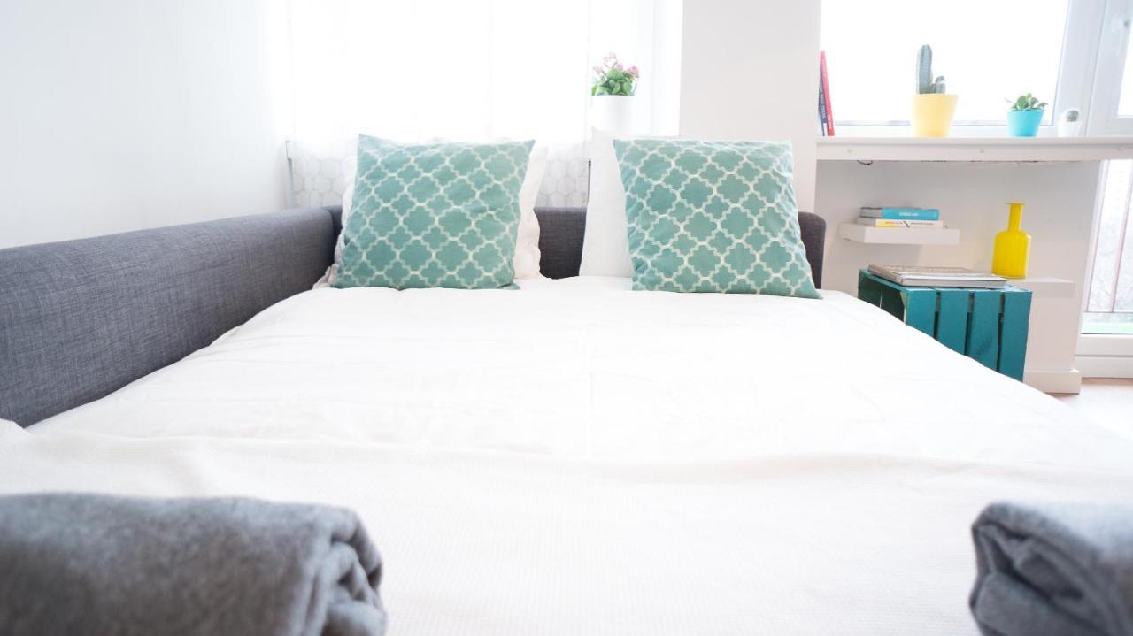 Sunny Apartment Варшава Экстерьер фото